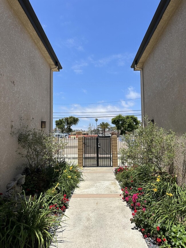 Building Photo - 24643 Santa Clara Ave