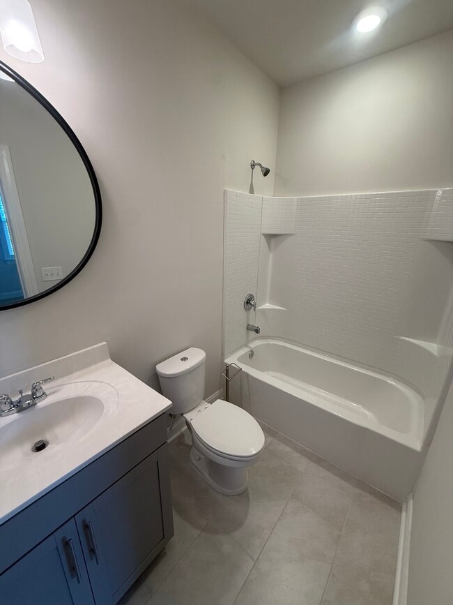 Building Photo - 227 Bering Ln