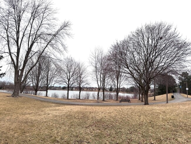 Building Photo - 2 Timber Ln