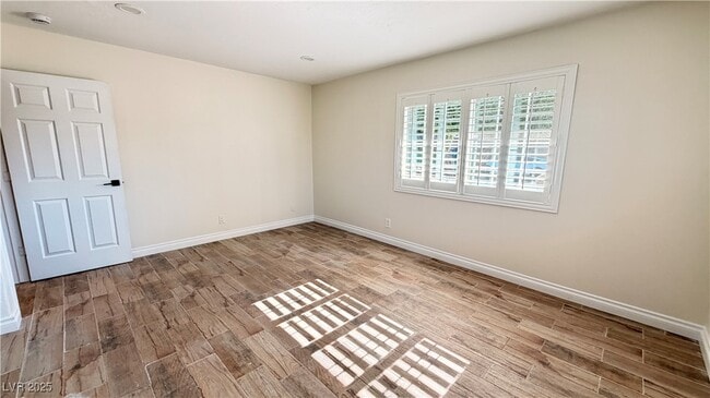 Building Photo - 1819 S Beverly Way