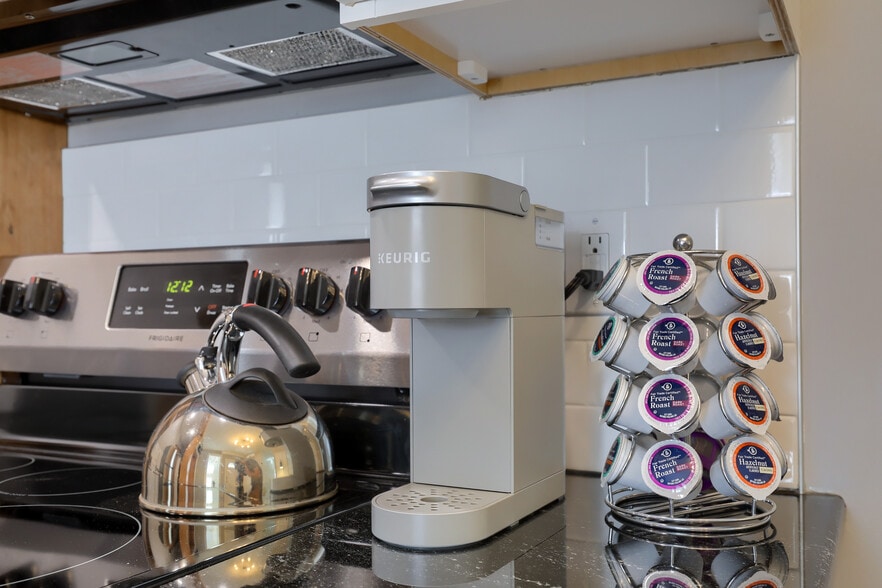 Building Photo - 22 N Broad St