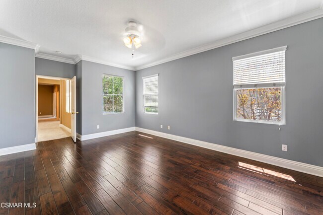 Building Photo - 186 Parkside Dr