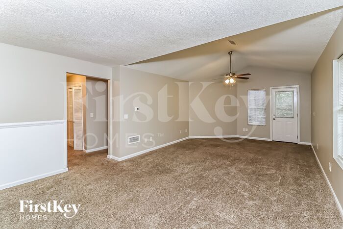 Building Photo - 2165 Cottage Ct