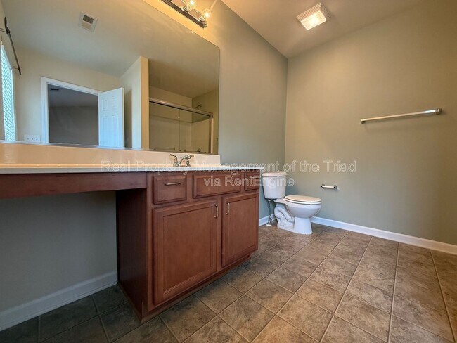 Building Photo - 6519 Ashebrooke Dr