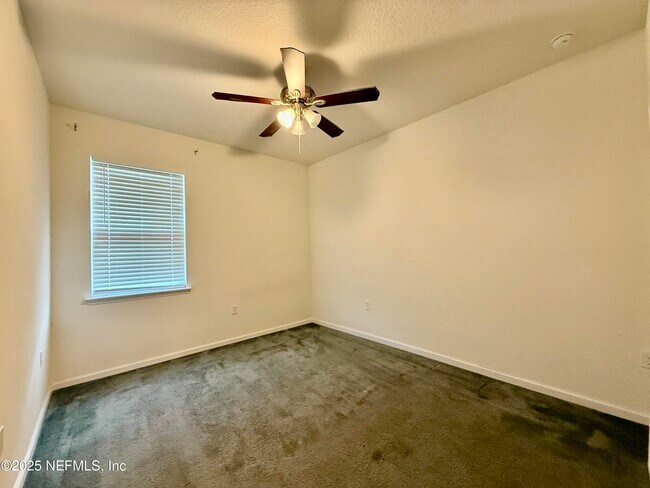 Building Photo - 9605 Price Park Dr