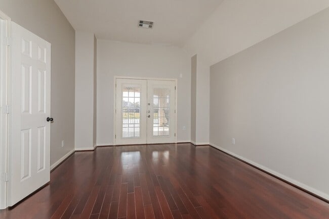 Building Photo - 17427 Stamford Oaks Dr