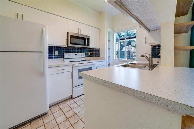 Building Photo - 1700 Amelia Ct