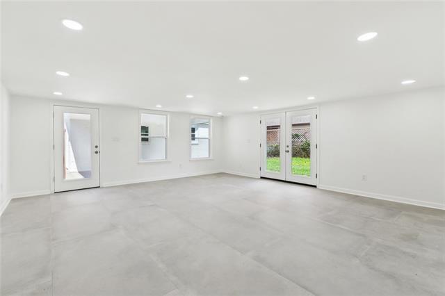 Building Photo - 1221 Gaudet Dr