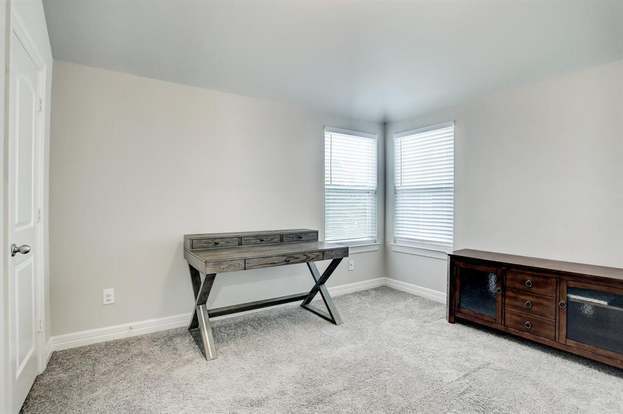 Building Photo - 4823 Hardy St