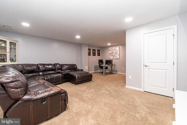 Building Photo - 4559 Tinder Box Cir