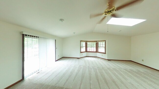 Building Photo - Ranch Style Home in Beechmont of Newport News