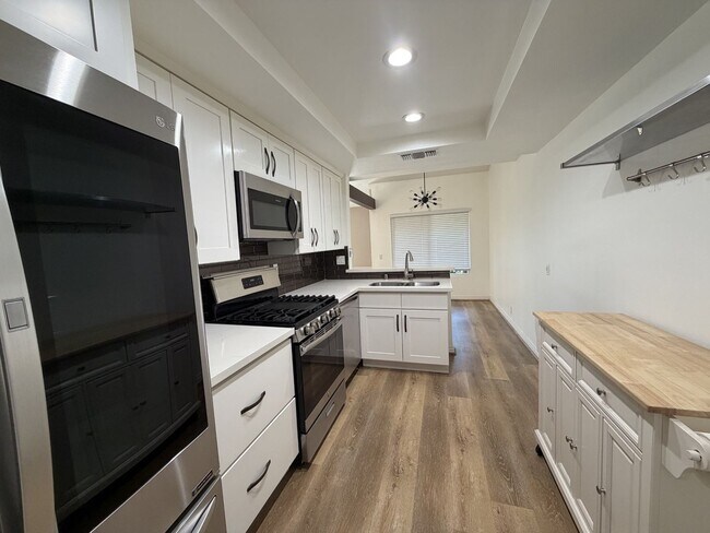 Building Photo - 22330 Harbor Ridge Ln