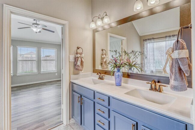 Building Photo - 3515 Cactus Field Ln