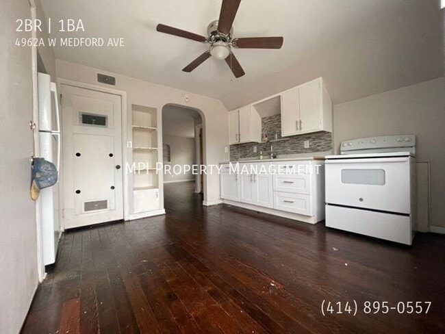 Building Photo - 4962 W Medford Ave