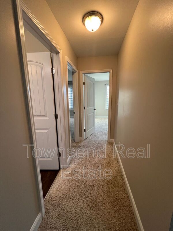 Building Photo - 3233 Northgate Dr