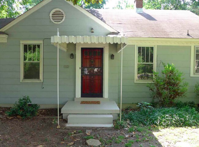 Building Photo - 699 Shotwell St
