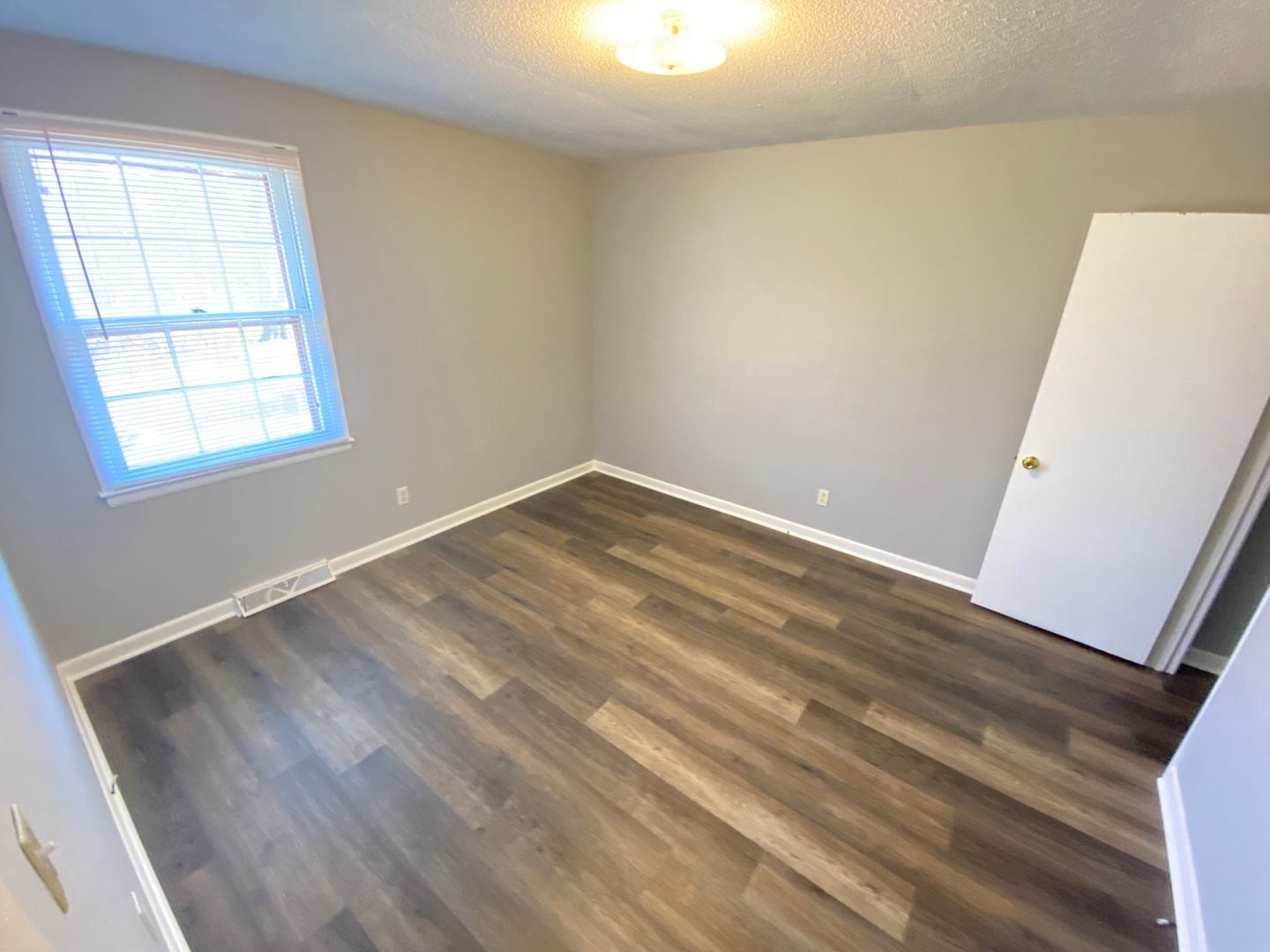 Building Photo - 135 Quita Cir