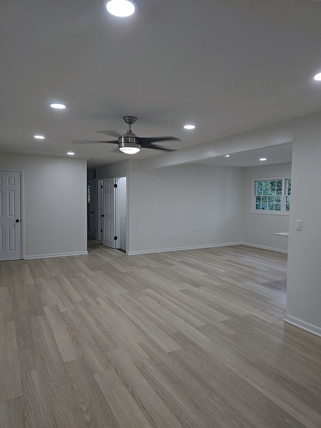 Building Photo - 2347 Greenway Dr