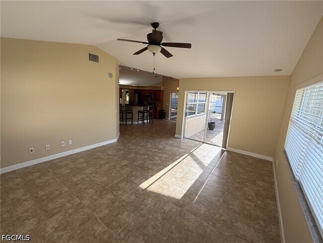 Building Photo - 2838 SW 50th Terrace
