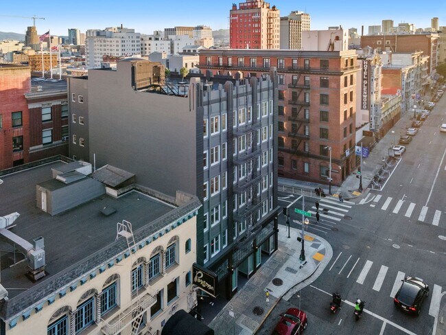 Building Photo - 693 Sutter St