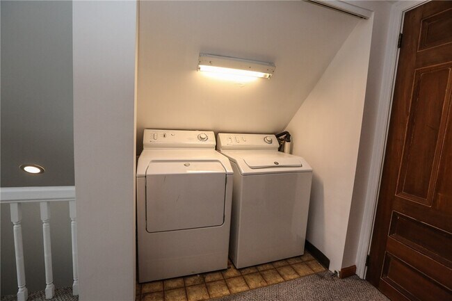 Building Photo - 11 Portsmouth Terrace