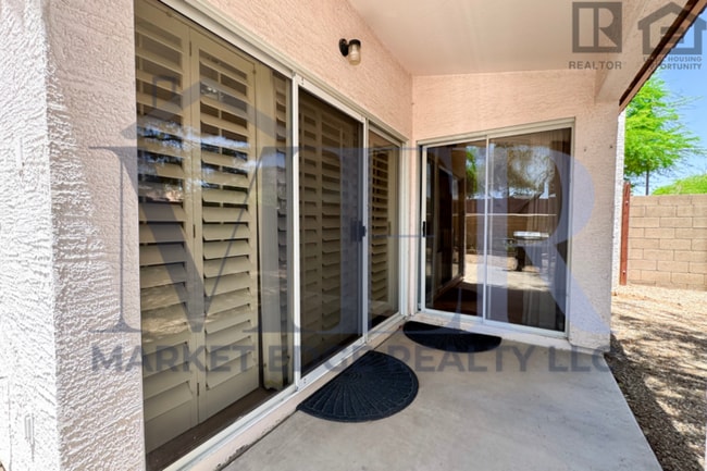 Building Photo - 3Bed/2Bath House at 51st Ave/Loop 101! $199 MOVE-IN SPECIAL! Ready for Immediate Move-In!