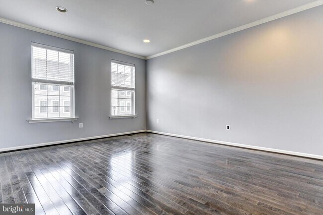 Building Photo - 44104 Turf Field Square