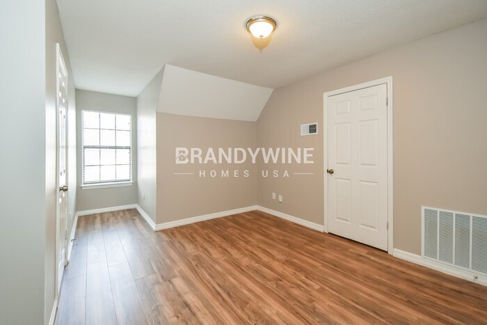 Building Photo - 7215 Grapevine Cove