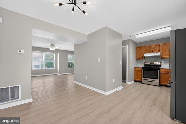 Building Photo - 4630 Warren Tree Way