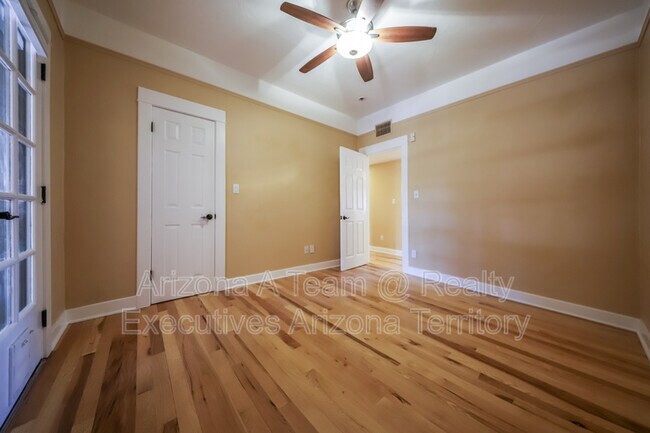 Building Photo - 2221 1st St