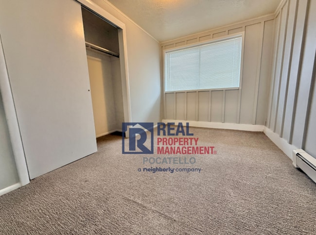 Building Photo - 1921 Monte Vista Dr