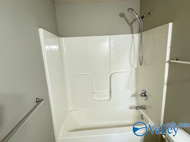 Building Photo - 404 Jasmine Dr
