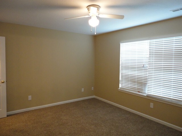 Building Photo - 6010 Woodmill Dr