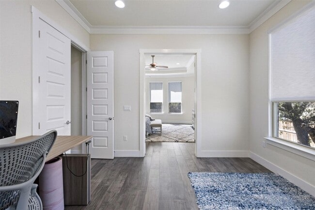 Building Photo - 16404 Horse Trap Ln