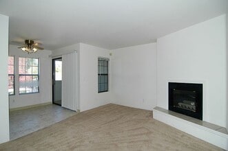 Building Photo - Gunn Road Commons