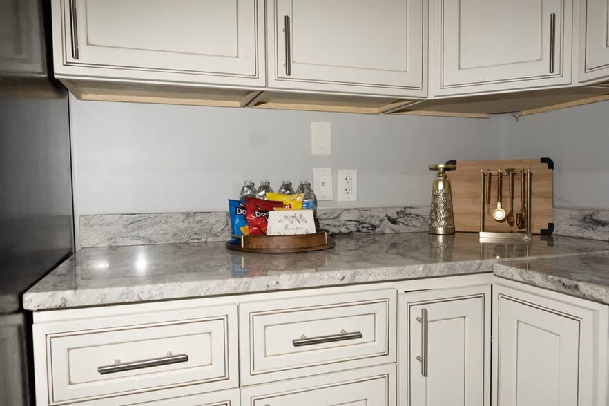 Building Photo - 45 Rhode Island Ave NE