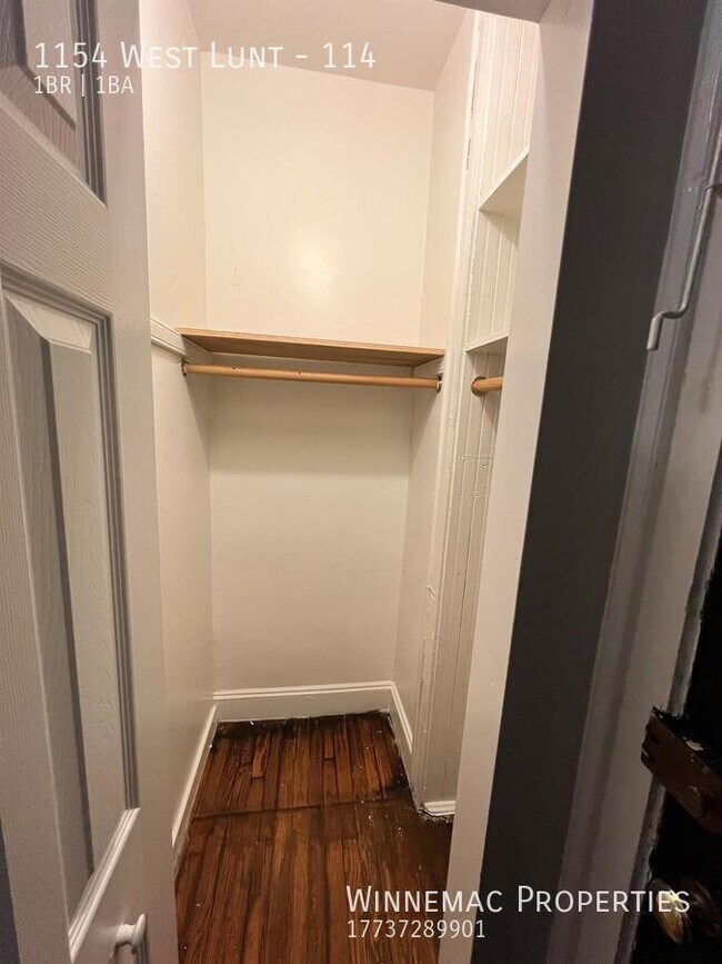 Building Photo - 1154 West Lunt-114