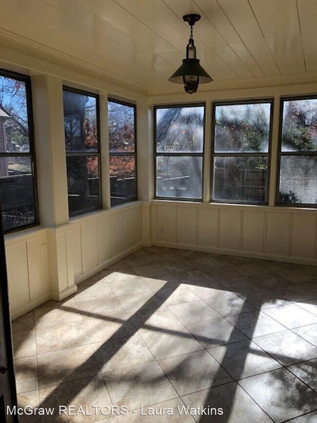 Building Photo - 3 br, 2 bath House - 2144 E. 31st St.