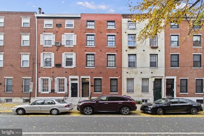 Building Photo - 418 S 15th St