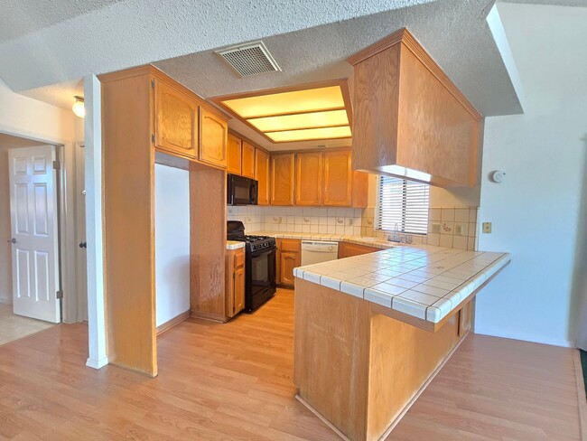 Building Photo - Beautiful 3-Bedroom Home with RV Parking & Spacious Backyard – Move-In Ready!