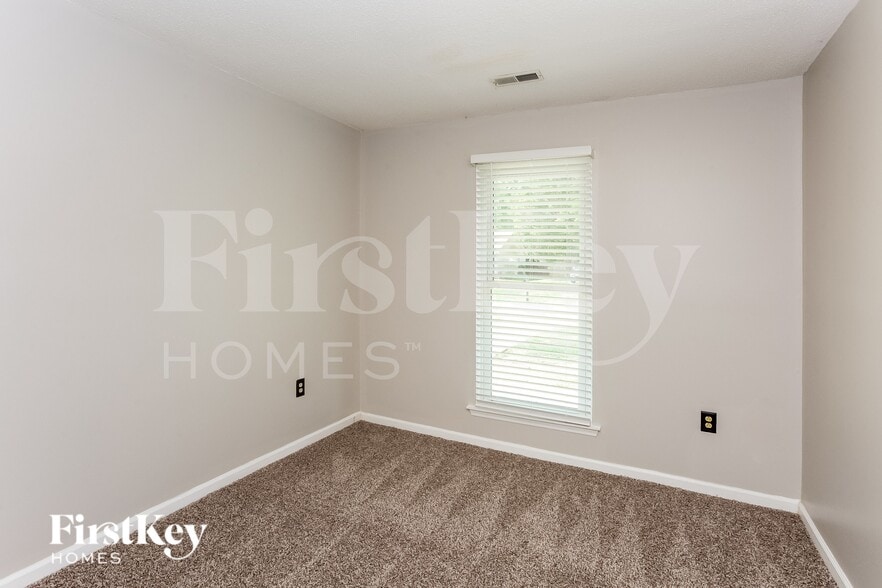 Building Photo - 7938 Lindfield Ct