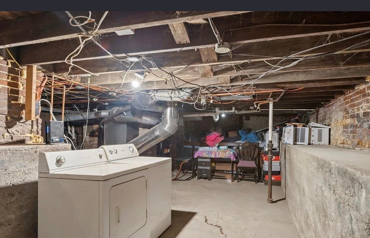 Building Photo - 1127 N 6th St