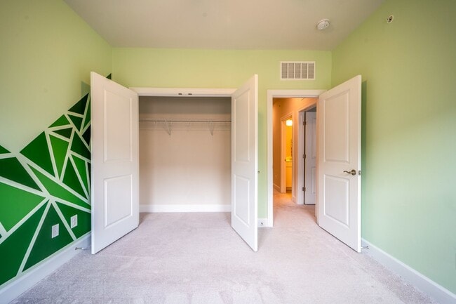 Building Photo - Modern Kincora Townhome-Style Condo | 3 Bedrooms | EV Charging | Backing to 165 Acres of Conserva...