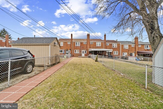 Building Photo - 4923 St Gemma Rd