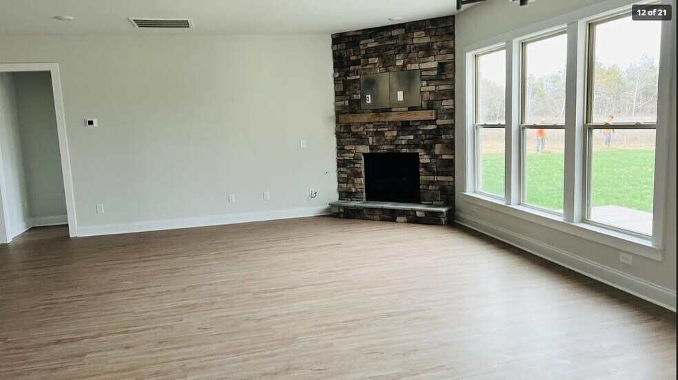 Building Photo - 836 Chalkstone Ln