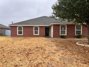 Building Photo - 7410 Upland Bend Dr