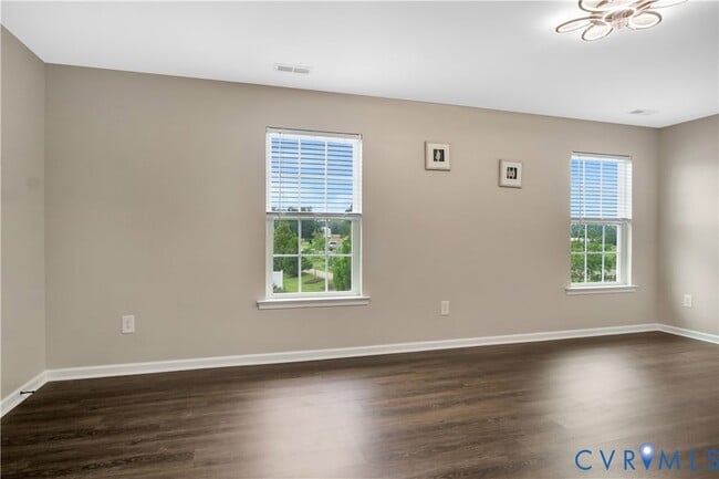 Building Photo - 10868 White Dogwood Dr