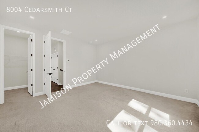 Building Photo - 8004 Cedarsmith Ct