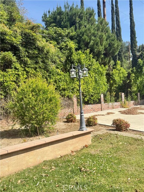 Building Photo - 61 E Orange Grove Ave