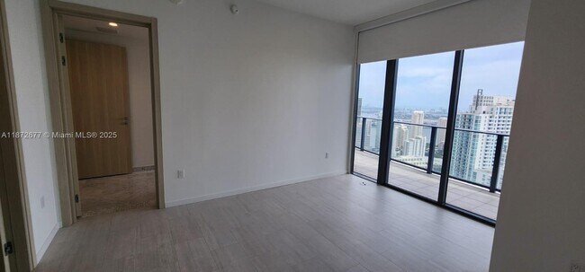 Building Photo - 1000 Brickell Plaza